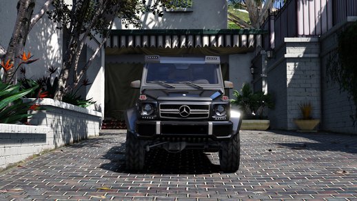 Mercedes-Benz G65 6x6