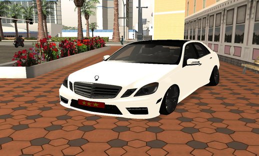 Mercedes Benz e250 Makam Aracı