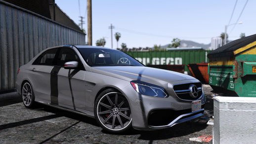 Mercedes-Benz E63 AMG