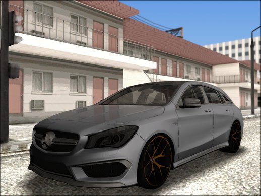 Mercedes Benz CLA 45 AMG Shooting Brakes Boss