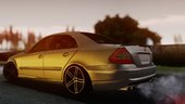 Mercedes Benz E63 W211 AMG