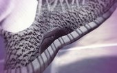 Yeezy 350 - Retexture Black + White [4K]