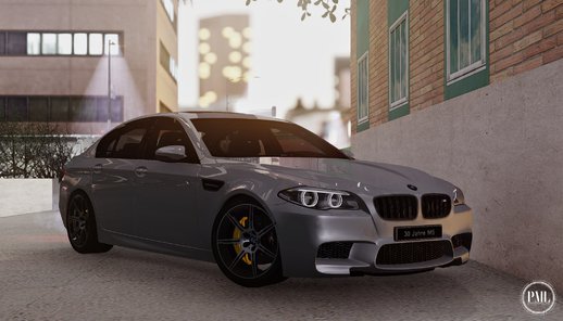 BMW M5 F10 30 Jahre