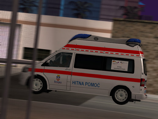 Volkswagen T5 Serbian Ambulance