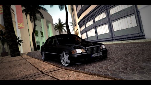 Mercedes W202 Black Bandit