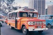 Dodge 300 Buseta