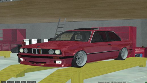 BMW 320i e30 Widebody