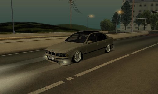 BMW E39 M5