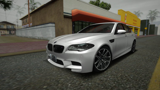 BMW M5 F10 30TH Anniversary Edition