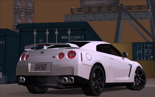 Nissan GT-R (R35) 2010–14