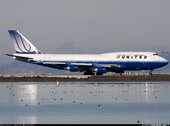 United Airlines Boeing 747-422 N173UA