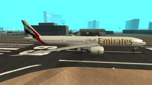 Emirates Boeing 777-31HER A6-ENV