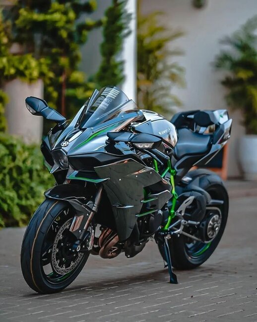 2015 Kawasaki Ninja H2R SUPERCHARGED Sound